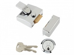 Yale Locks 85 Deadlocking Nightlatch 40mm Backset Chrome Finish Box £30.74